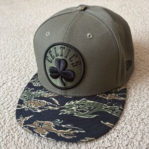 New Era Boston Celtics 59FIFTY Tiger Camo Olive Fitted Hat Cap NBA 7 1/4